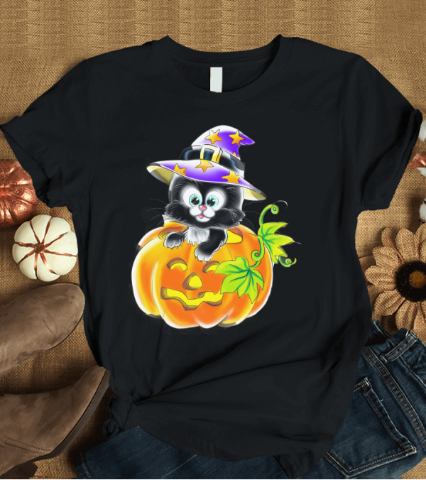 T-Shirt: Halloween Cartoon Cat in Witch Hat with Pumpkin T-Shirt Halloween Cartoon Cat in Witch Hat with Pumpkin T-Shirt