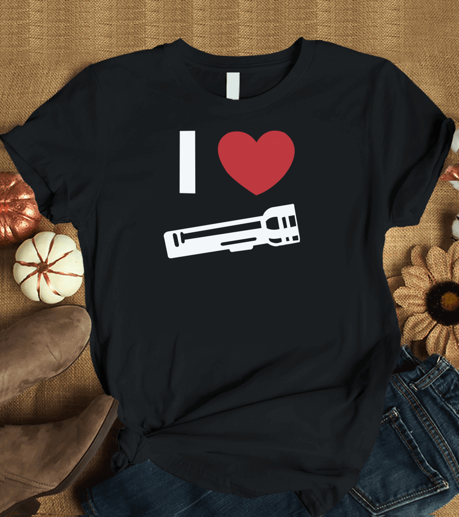 I Love Alan Wake Video Game Flashlight Heart T-Shirt