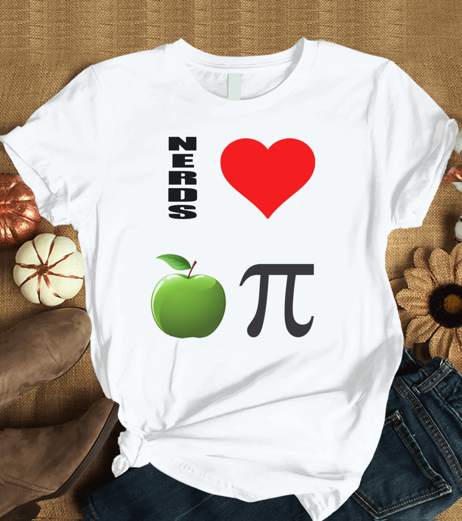 NERDS Love Apple Pi T-Shirt