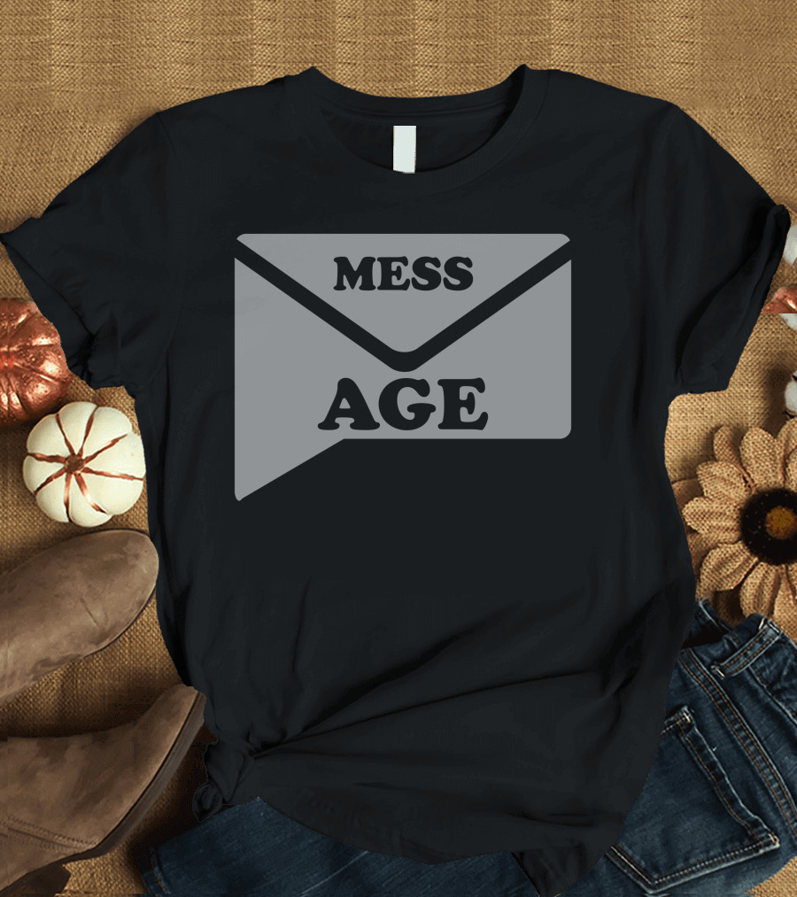MESS AGE Envelope T-Shirt