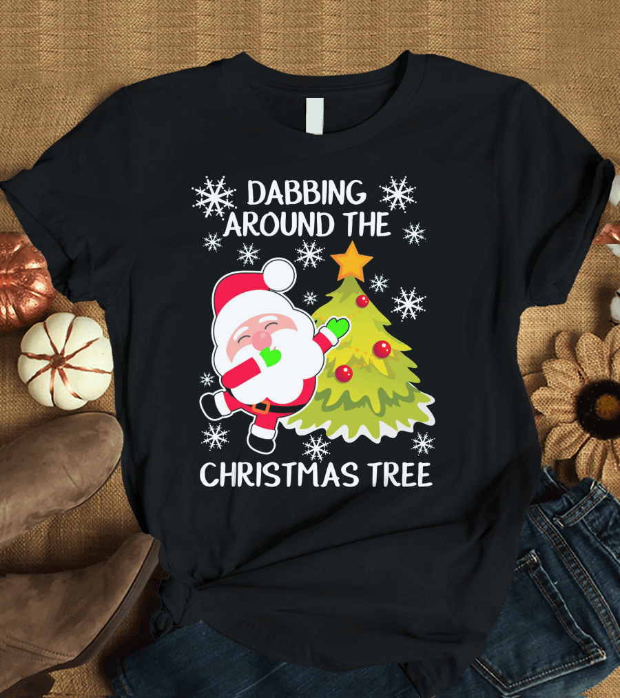 Dabbing Santa Claus Around the Christmas Tree with Snowflakes T-Shirt