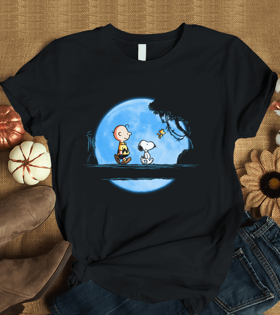 Hakuna Snoopeata Charlie Brown Snoopy Full Moon Walking Scene T-Shirt