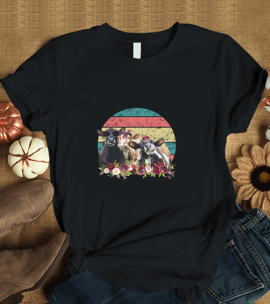 I Just Freaking Love Cows OK Retro Floral Strip Background T-Shirt