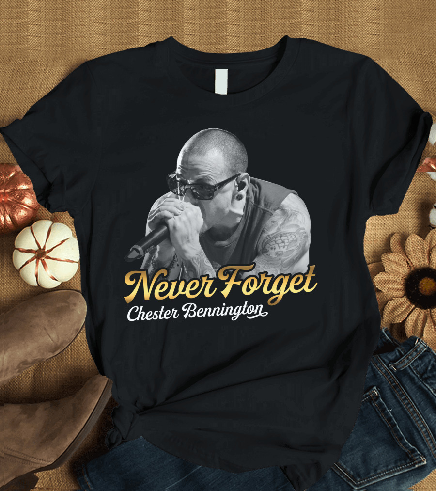 Never Forget Chester Bennington Black and White Singing T-Shirt