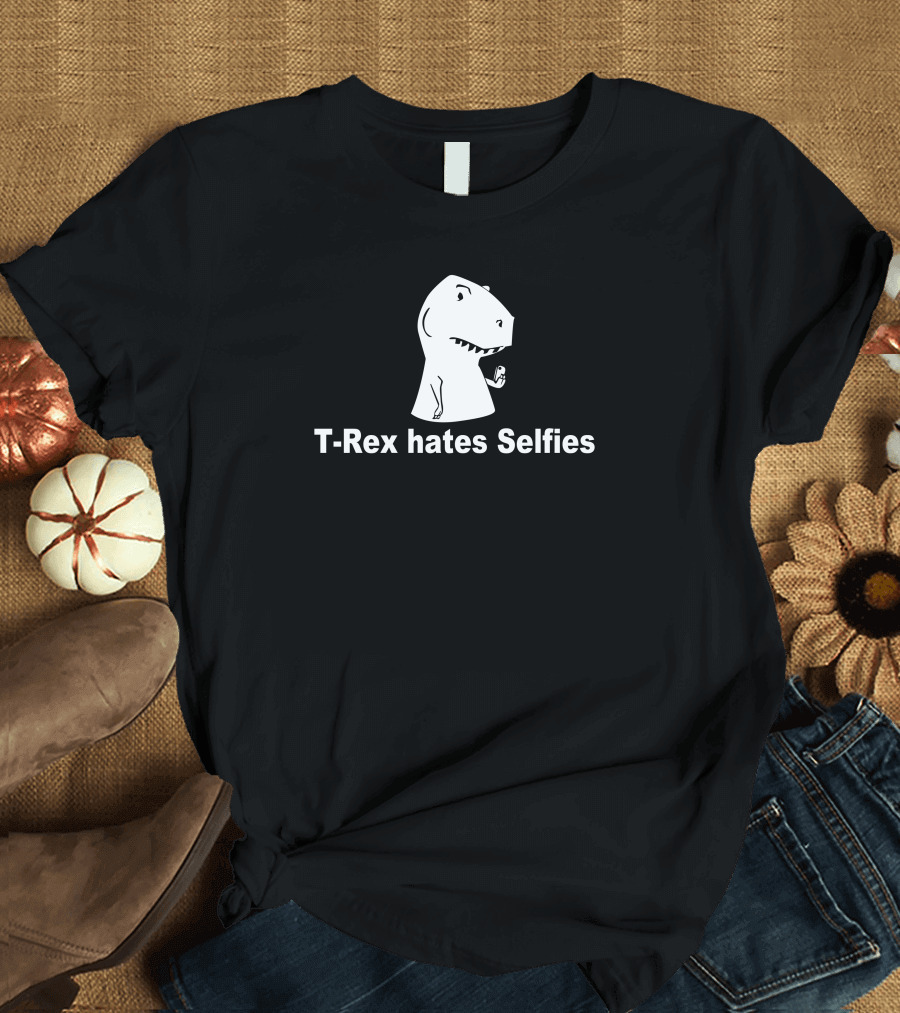 T Rex Hates Selfies Iconic Dinosaur Humor T-Shirt