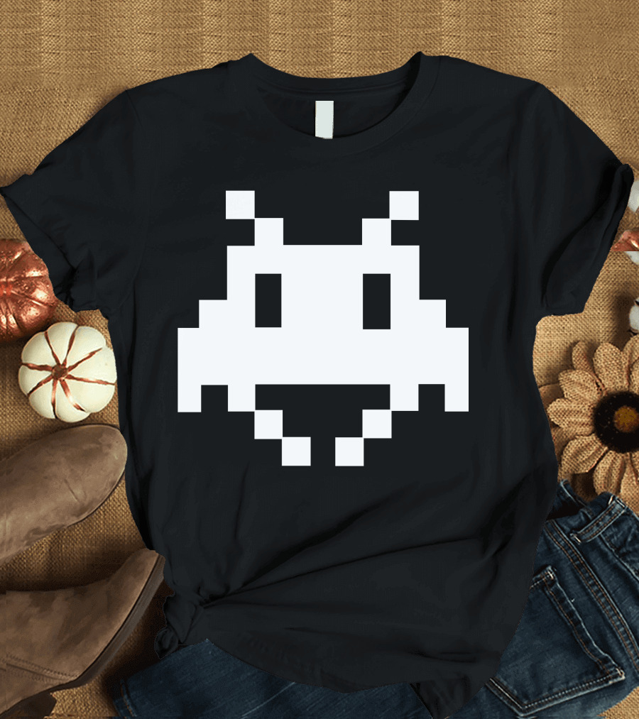 Alien Space Invader Retro Pixel Art Game T-Shirt