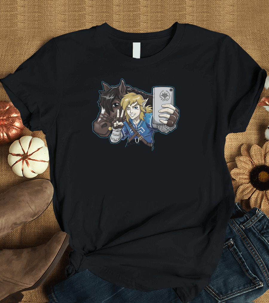 Hylian Selfie Link Smartphone Peace Sign Horse Companion T-Shirt