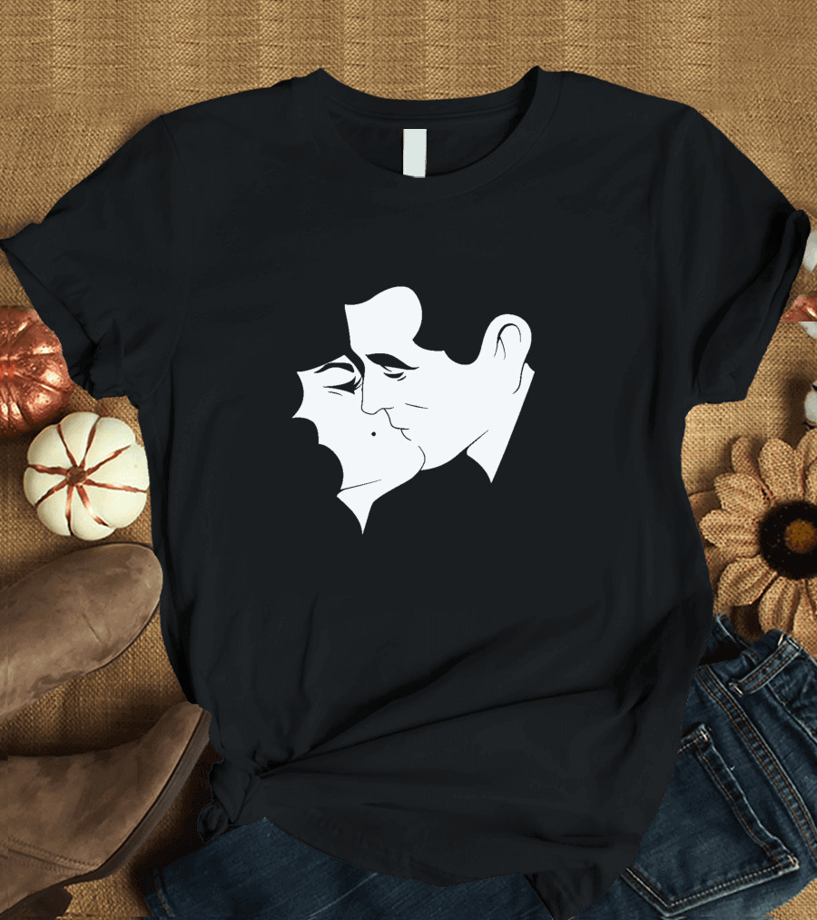 Bw Lovers Black White Romantic Face T-Shirt