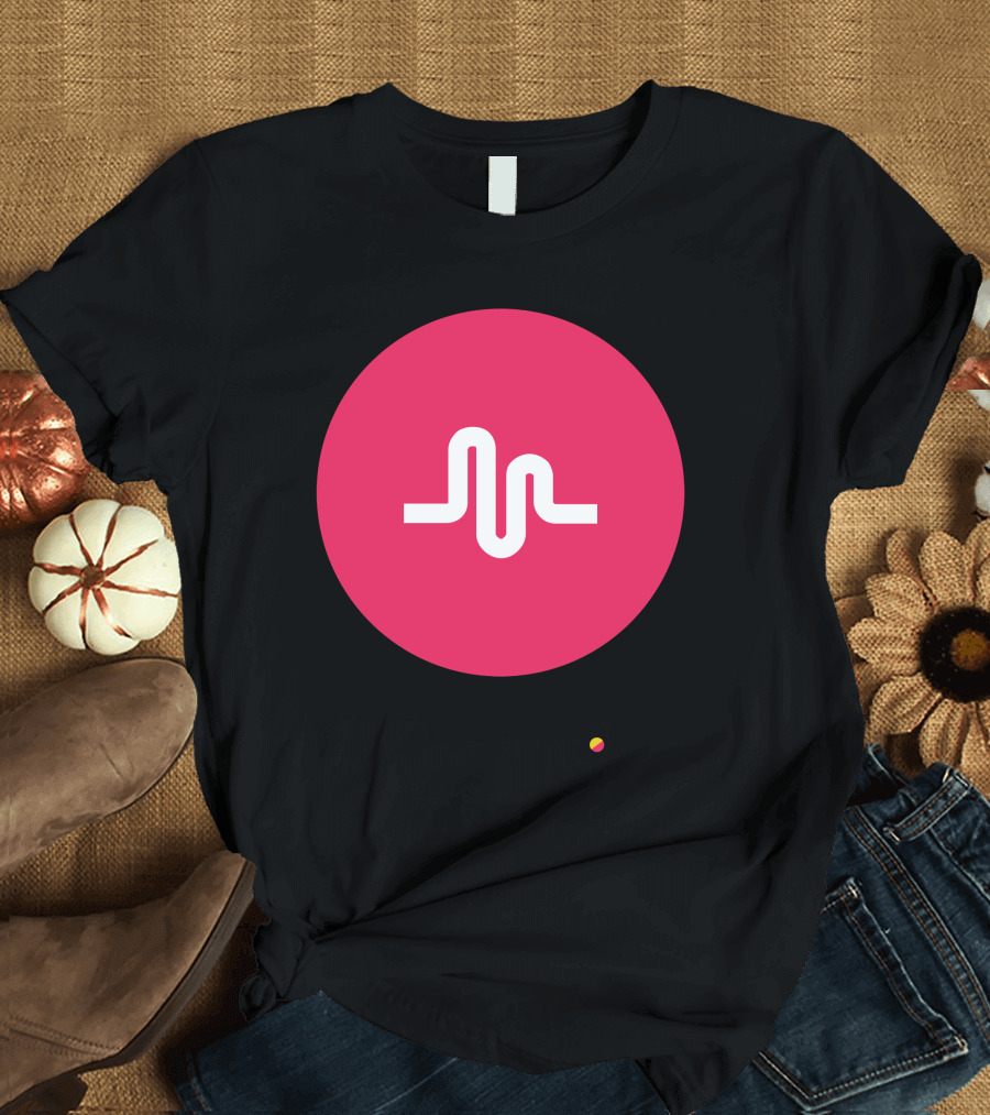 musical.ly Logo Pink Circle T-Shirt