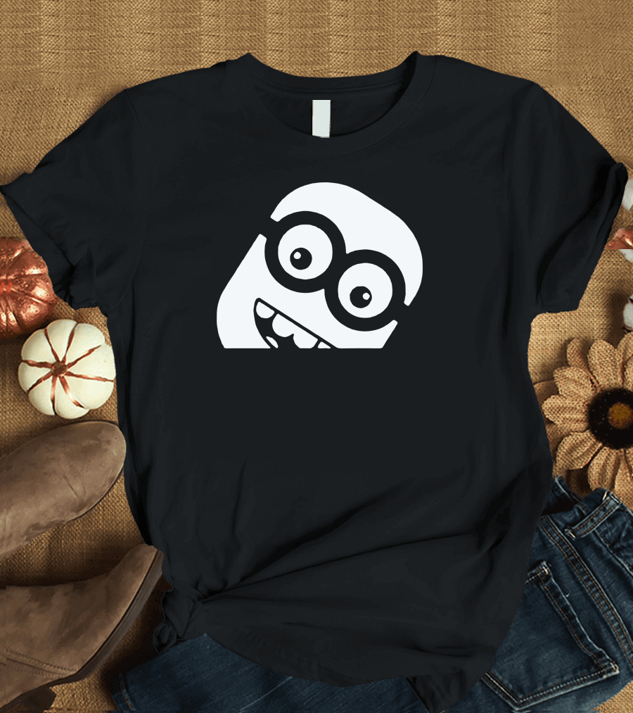 Funny Face Minion Peeking Black T-Shirt