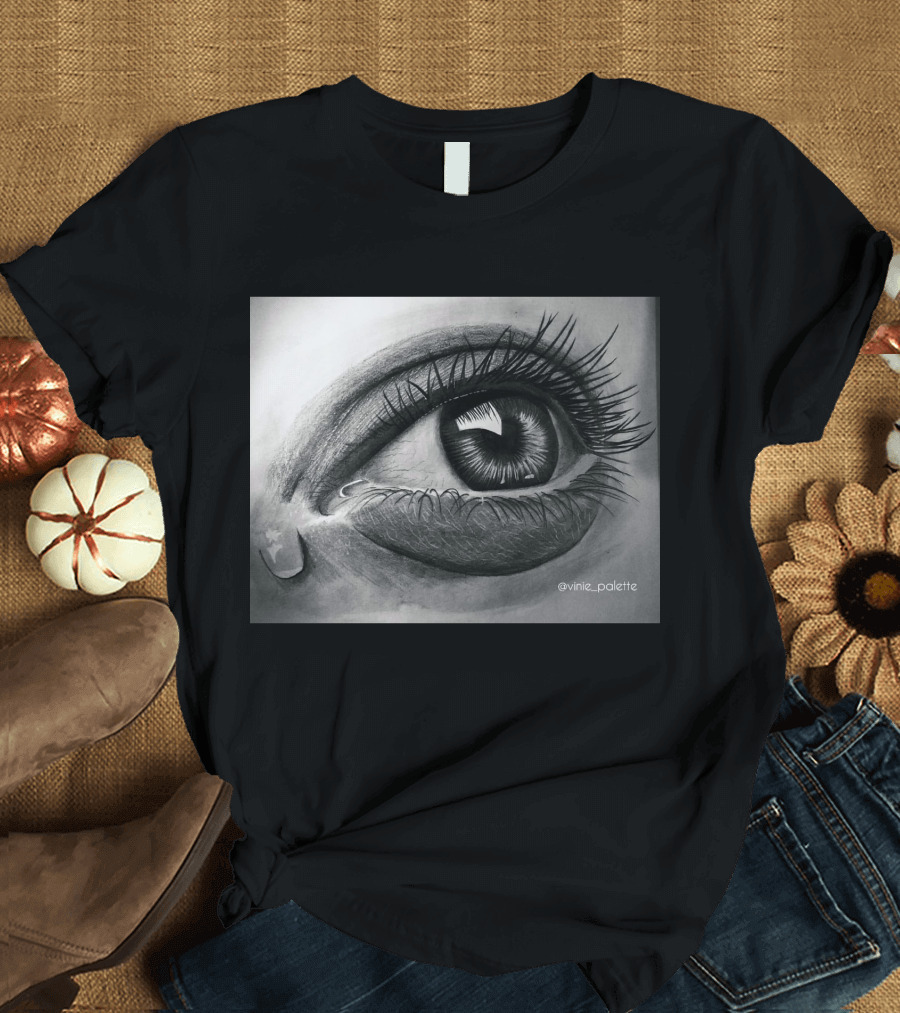 Hyper Realistic Eye @vinie_palette T-Shirt