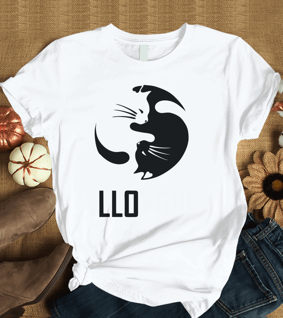 LLOYD Yin Yang Cat Symbol T-Shirt