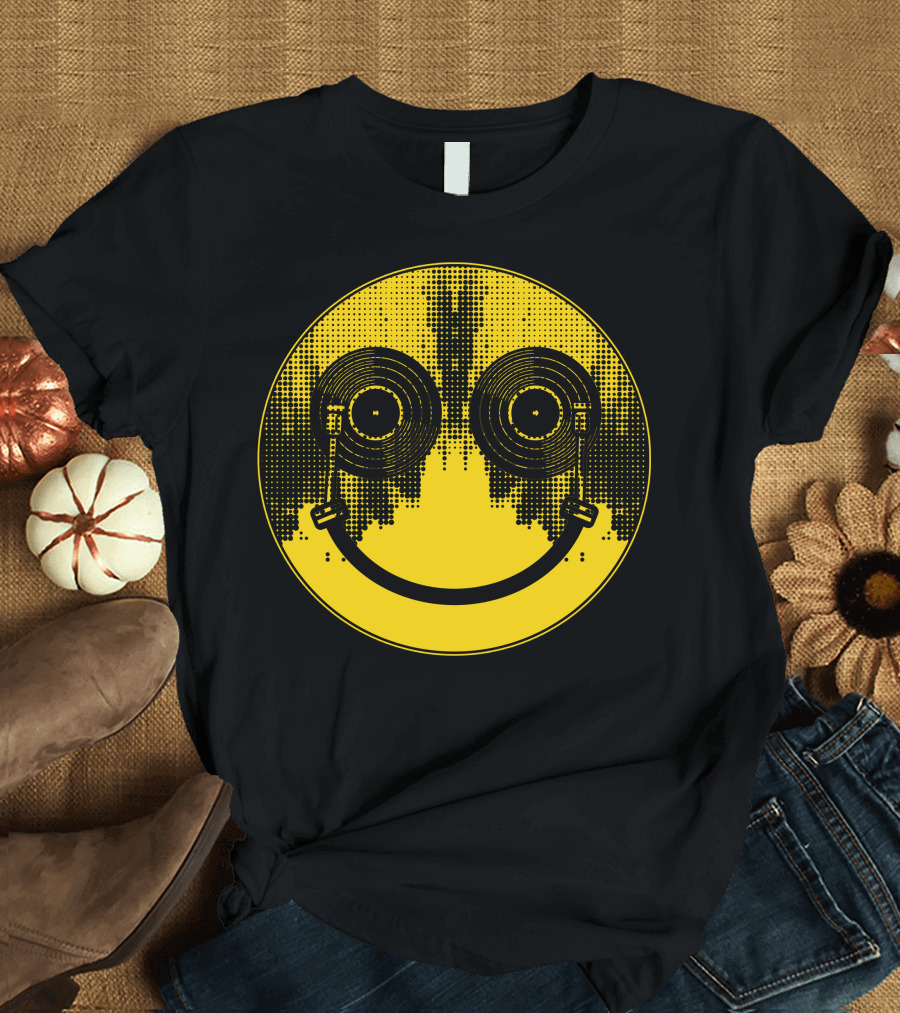 DJ Smile Life Face with Vinyl Records Eyes and Headphones Music T-Shirt