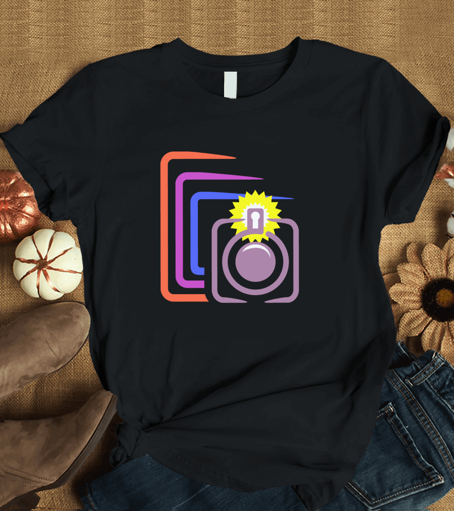 Retro Camera Lens Icon with Vibrant Gradient Frames T-Shirt