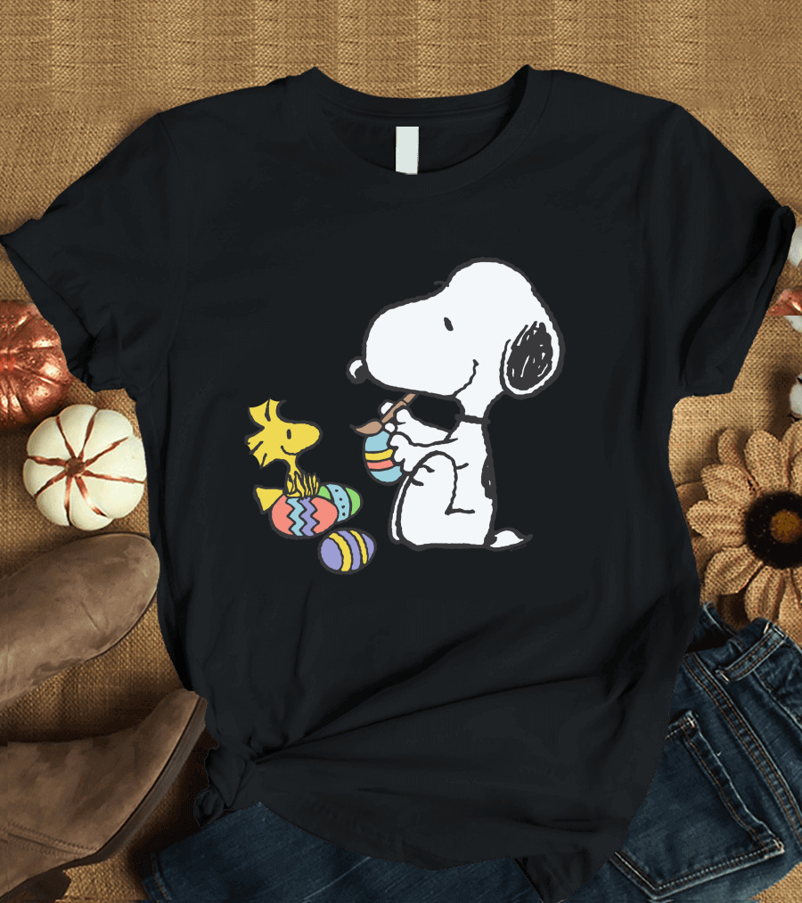 Peanuts Snoopy Woodstock Painting Colorful Easter Eggs T-Shirt