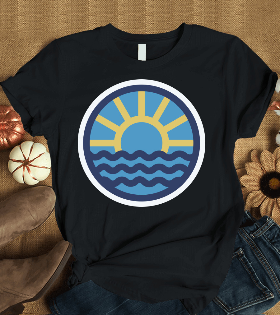 Sunset Over Ocean Waves Icon Circle T-Shirt