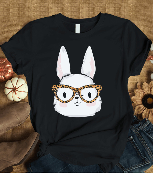 T-Shirt: Leopard Print Sunglasses Bunny Easter Day T-Shirt Leopard Print Sunglasses Bunny Easter Day T-Shirt