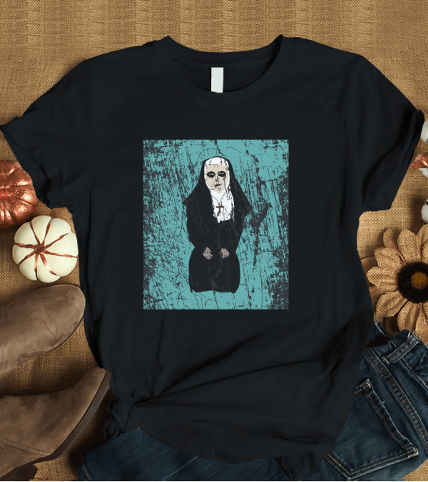 T-Shirt: Horror Nun Creepy Grunge Religious Figure T-Shirt Horror Nun Creepy Grunge Religious Figure T-Shirt