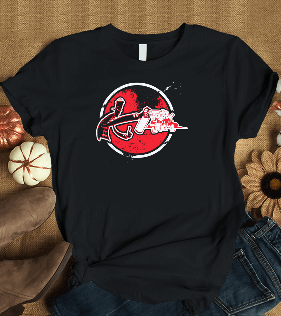 Follow Your Dreams Graffiti Artist in Red and Black Circle T-Shirt