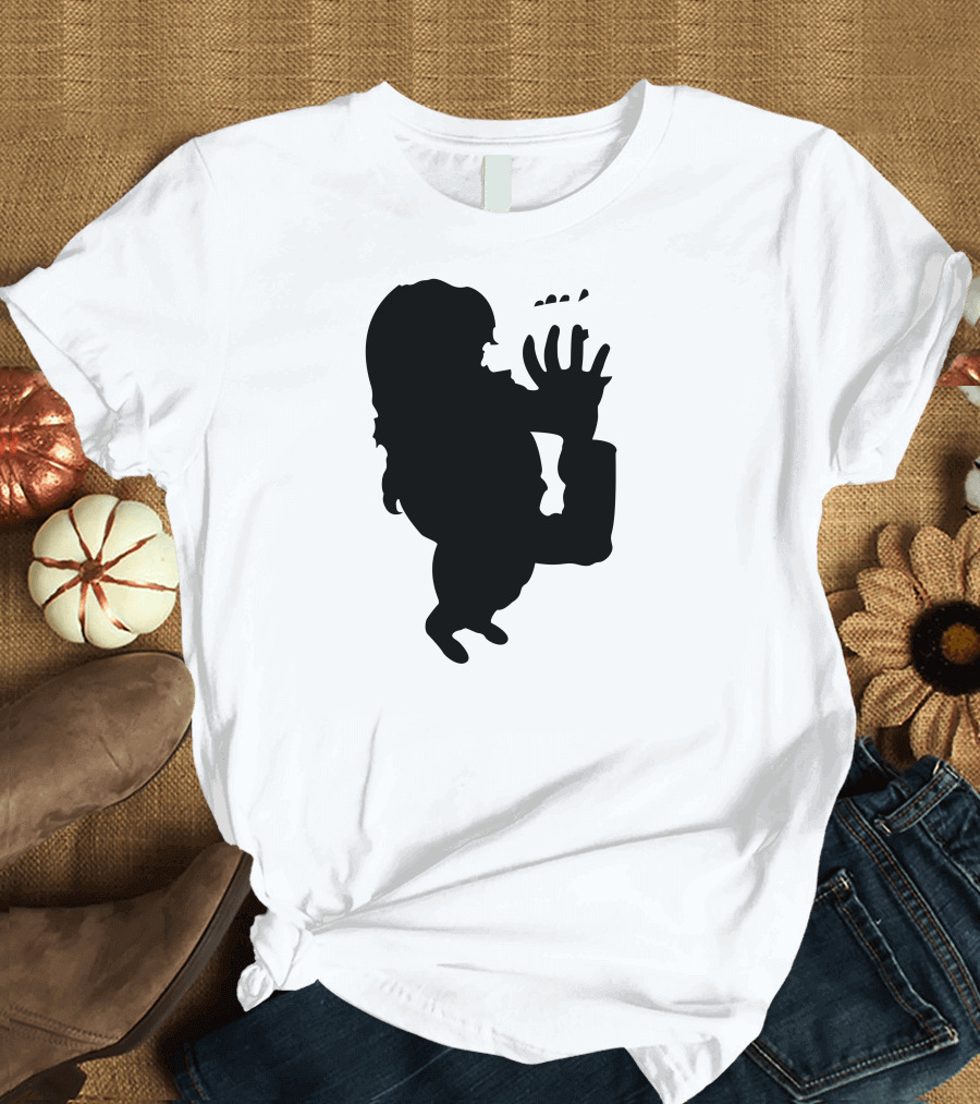 iCreep Bigfoot Silhouette Holding Binoculars T-Shirt