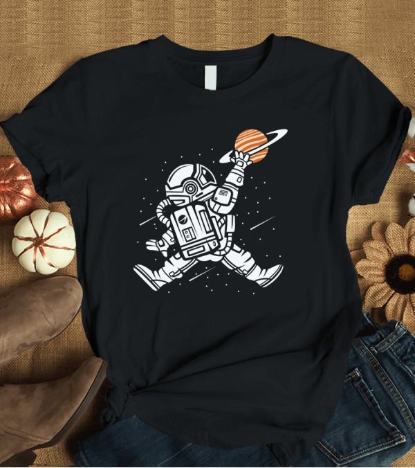 T-Shirt: Space Jump Astronaut Reaching for Planet T-Shirt Space Jump Astronaut Reaching for Planet T-Shirt