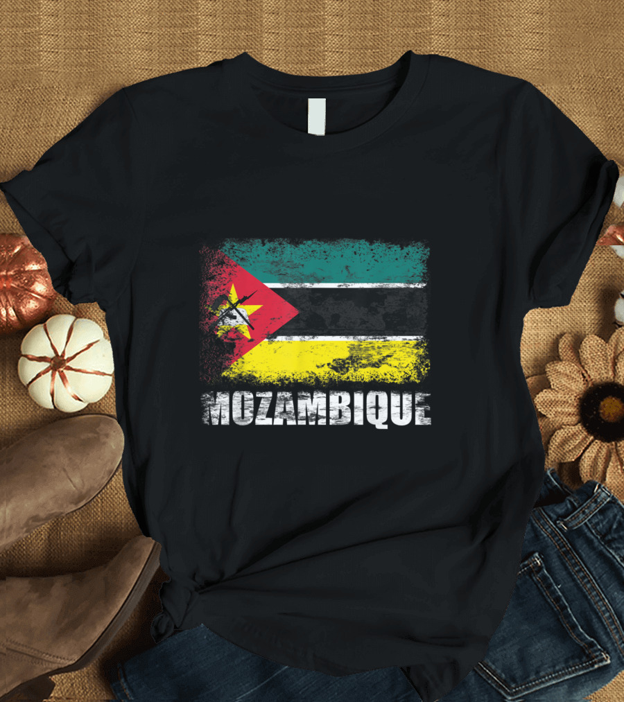 Mozambique Flag Distressed Design Mozambican Pride T-Shirt