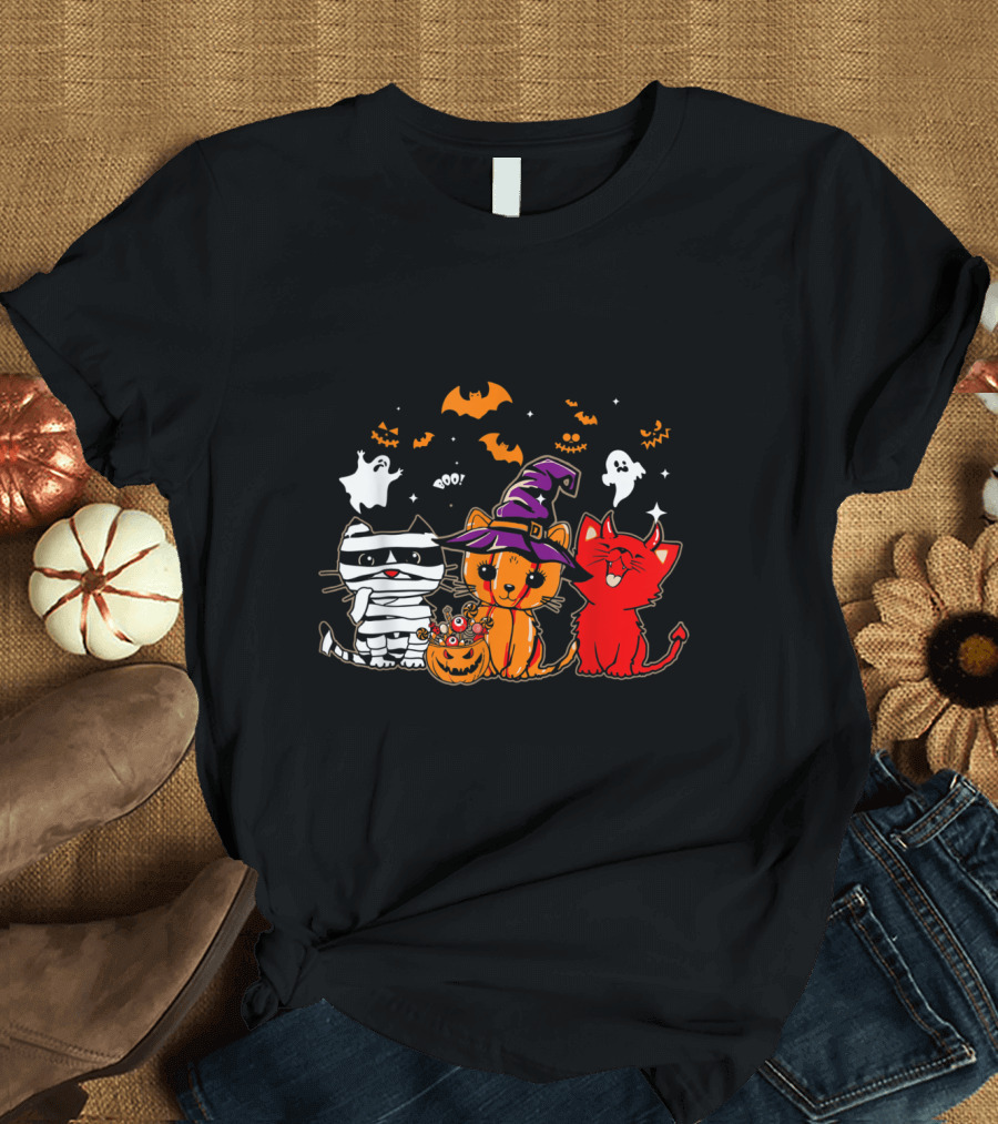 Funny Cat Lover Happy Halloween with Ghosts and Witch Hat Cats T-Shirt