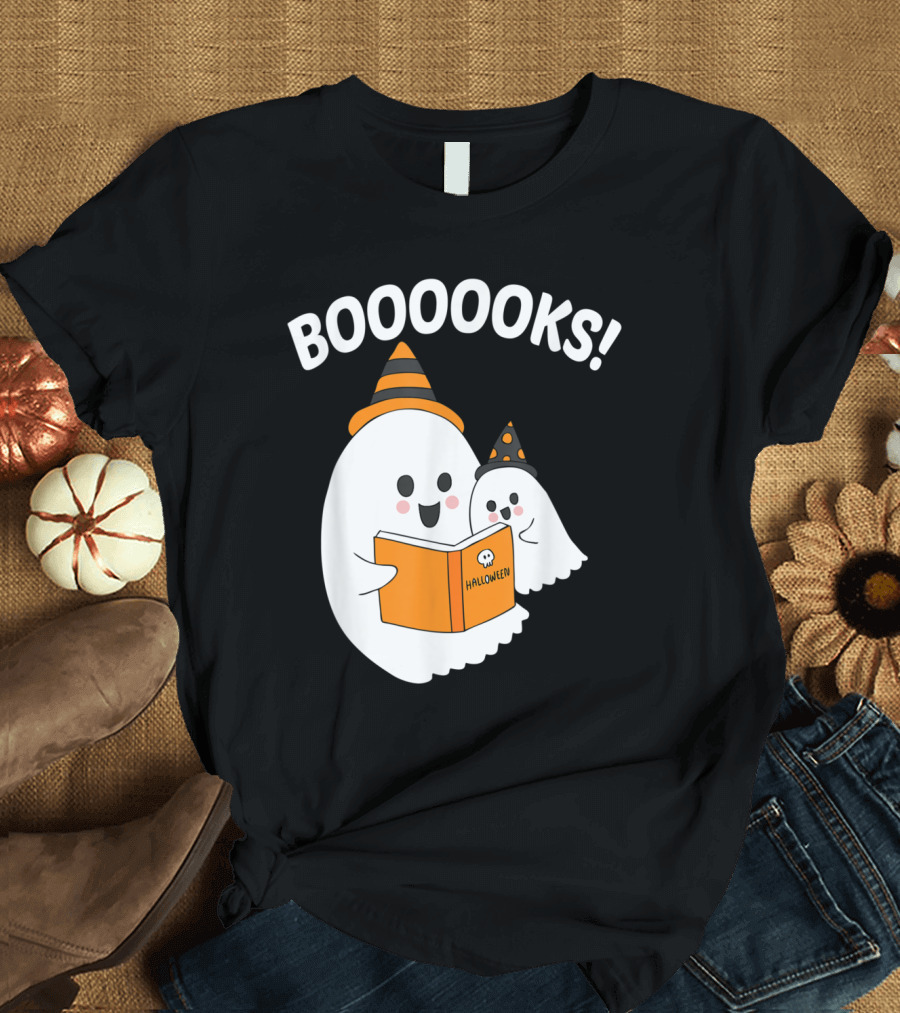 Halloween Ghost Booooooks Boo Read Books Funny Teacher T-Shirt