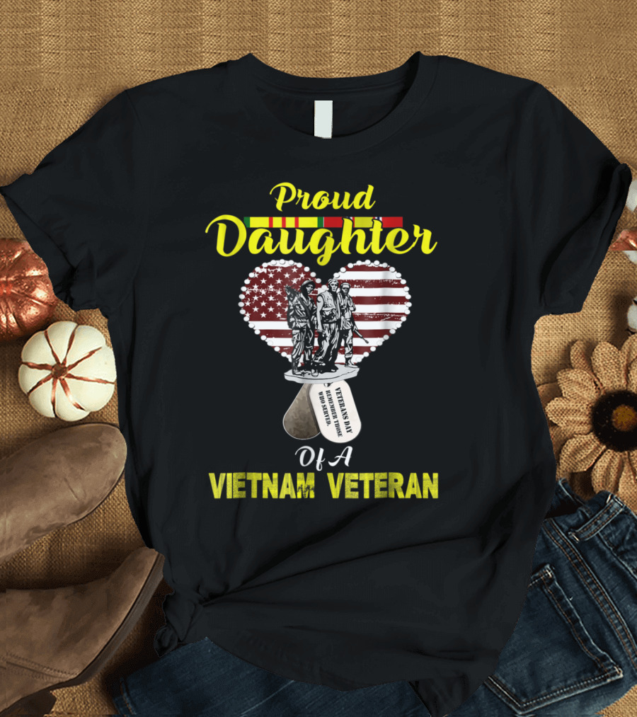 Proud Daughter Of A Vietnam Veteran Veterans Day American Flag Heart Dog Tags T-Shirt