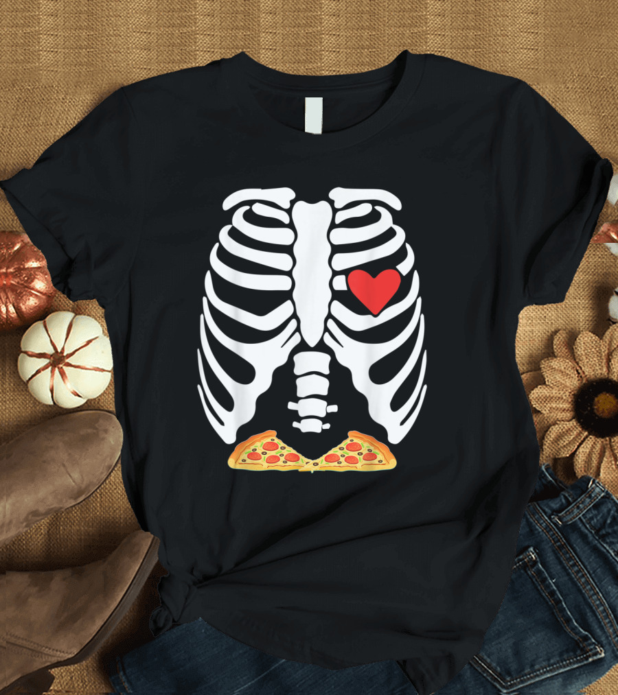 Pizza Pregnancy Skeleton Rib Cage Xray Halloween Heart T-Shirt