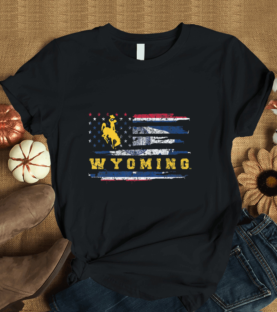 Wyoming Cowboys American Flag Stars Stripes Western Rodeo T-Shirt