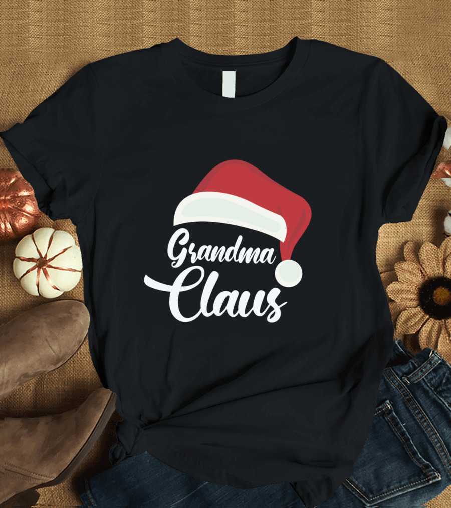 Grandma Claus Santa Hat Family Matching Christmas T-Shirt