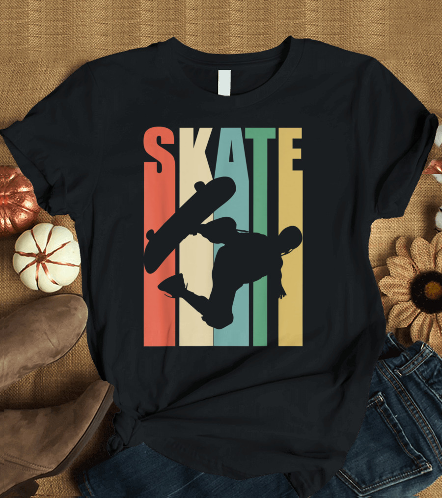 Skateboarder Vintage Skateboarding SKATE Silhouette Retro Colors T-Shirt