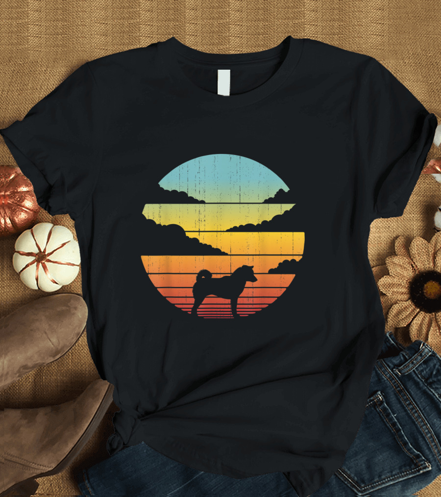 Shiba Inu Retro Sunset Silhouette Vintage Style 60s 70s T-Shirt