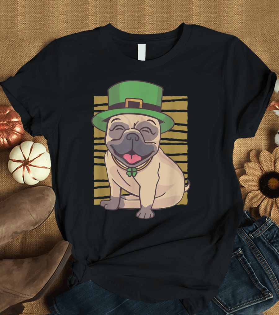 St. Patrick's Day Pug Wearing Green Hat with Shamrock for Dog Mom Dad and Lover T-Shirt