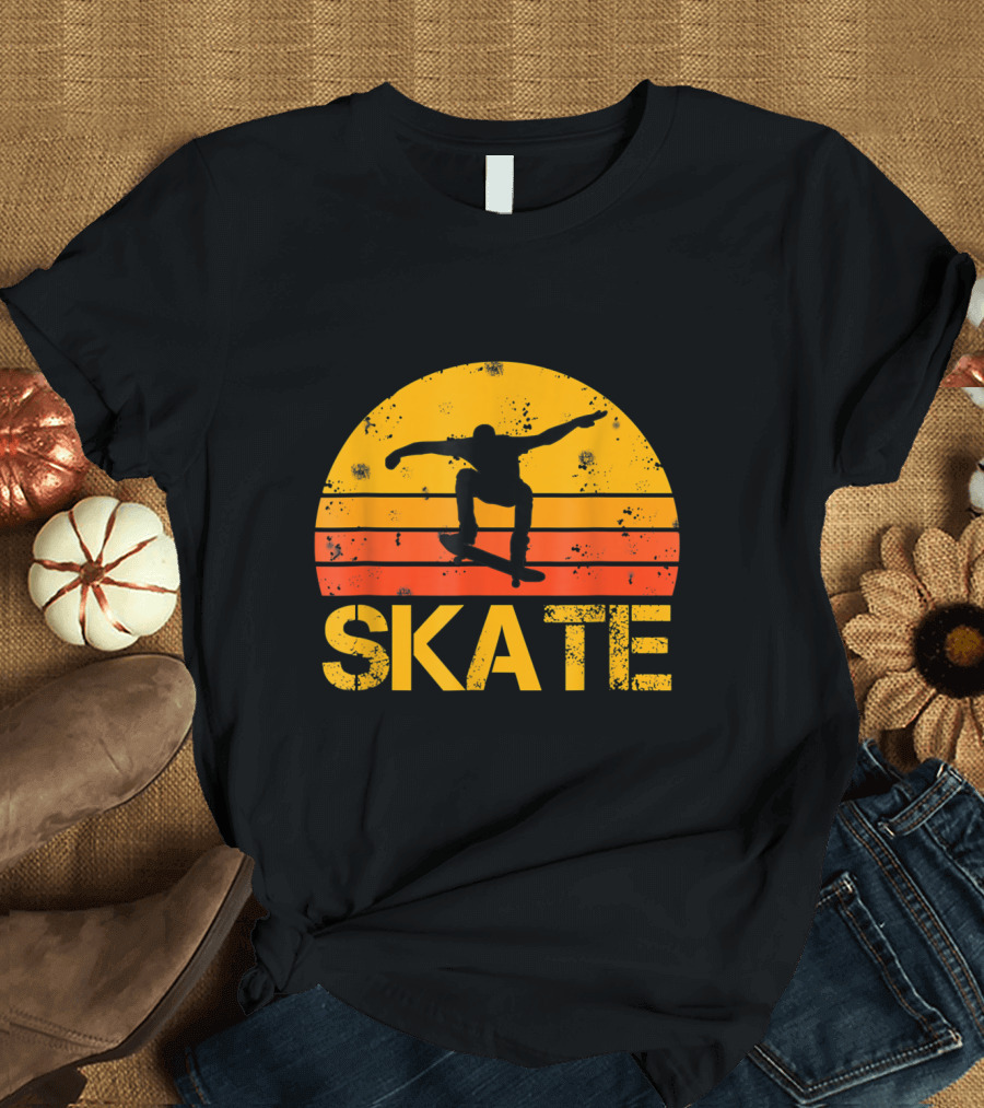 Skateboarder Retro Sunset Skateboarding Vintage T-Shirt