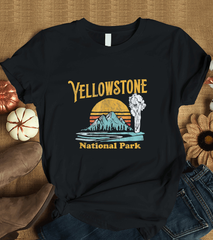 Vintage Yellowstone National Park 80's Sunset and Geyser Scene T-Shirt