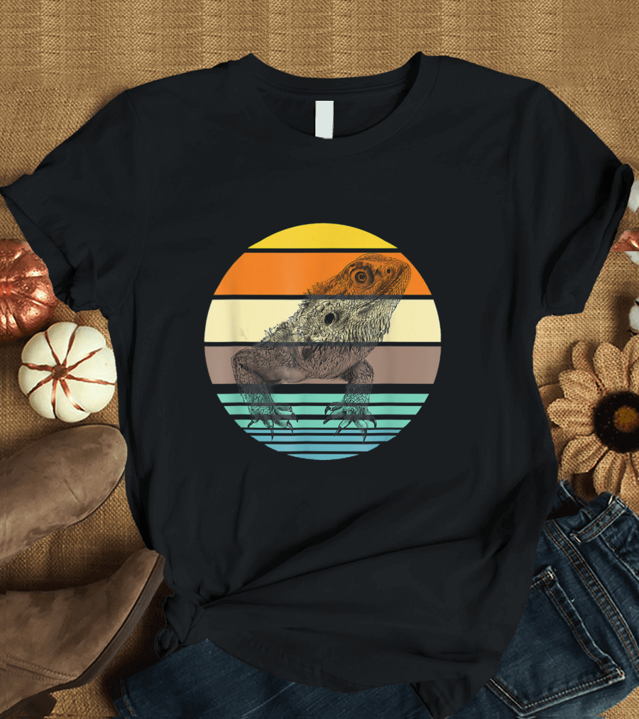 Vintage Bearded Dragon Sunset Reptile Lizard Retro Stripes T-Shirt