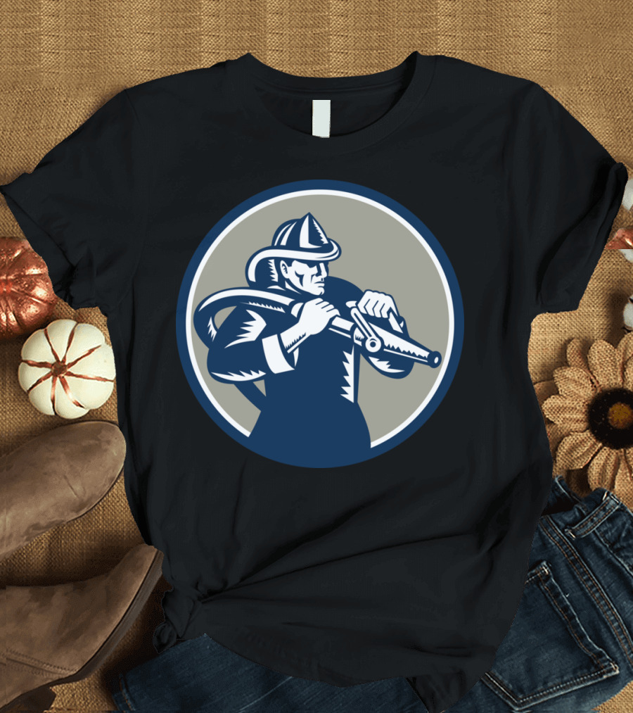 Vintage Fireman Firefighter Aiming Hose Circle Woodcut T-Shirt