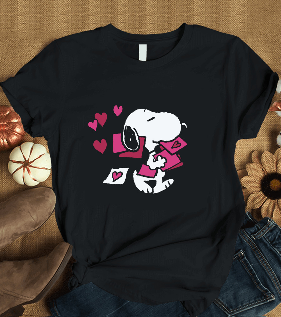 I Want All The Love Snoopy Valentine Peanuts T-Shirt