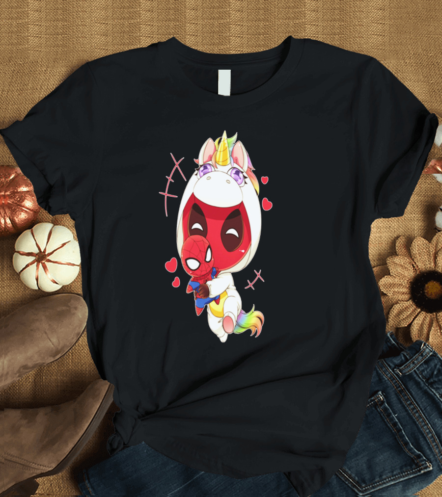 DEADPOOL IN UNICORN COSTUME HUGGING SPIDERMAN PLUSH WITH HEARTS AND SMILING FACE T-Shirt