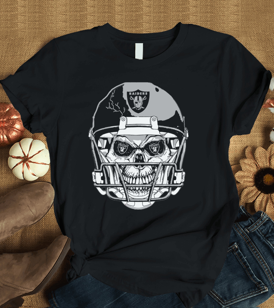 Raider Skull Helmet With Iconic Logo And Lightning Details T-Shirt