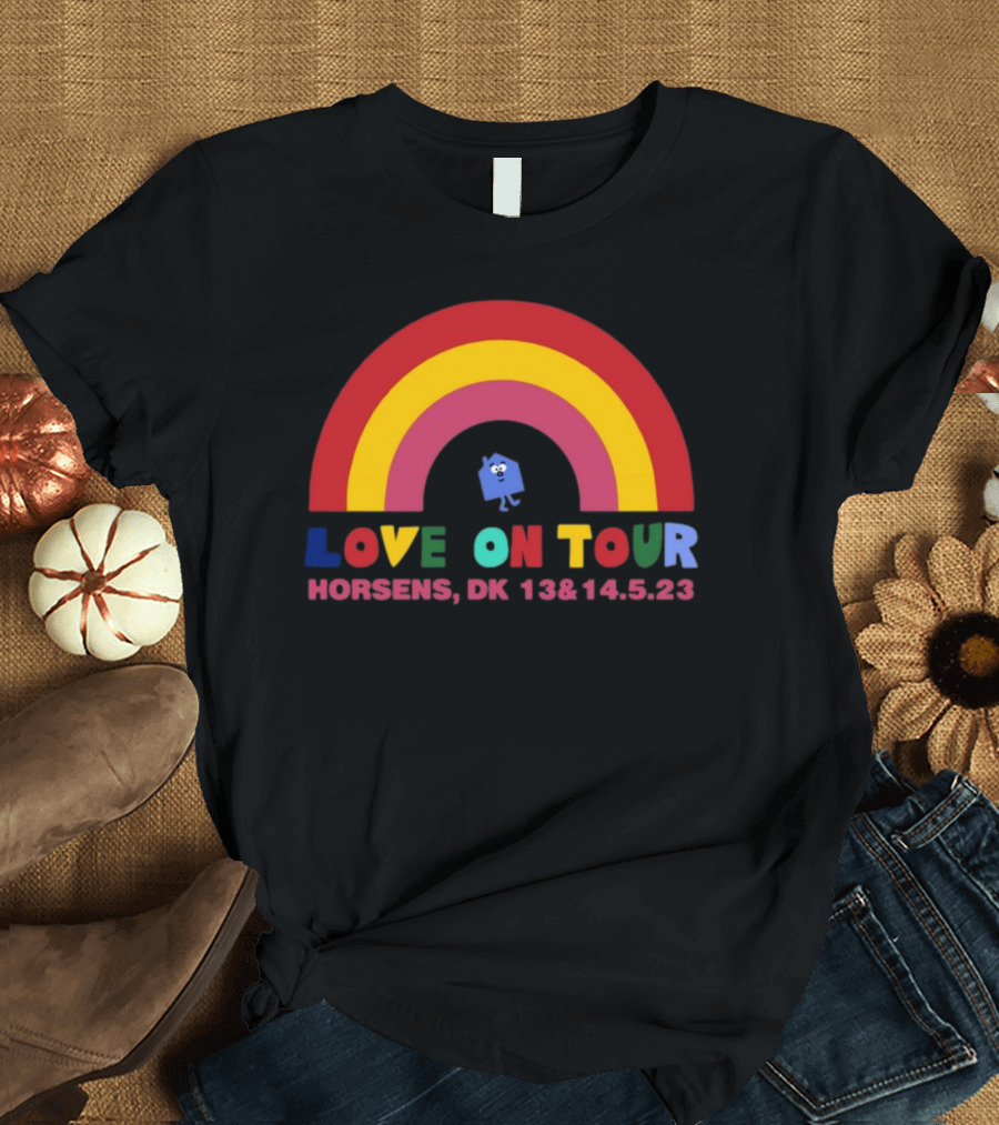 Love On Tour Rainbow Horsens DK 13&14.5.23 T-Shirt