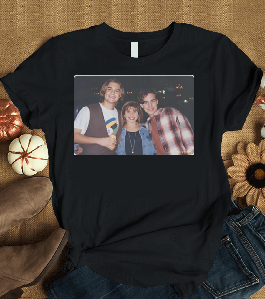 Pod Meets World Trio Vintage 90s Photo T-Shirt