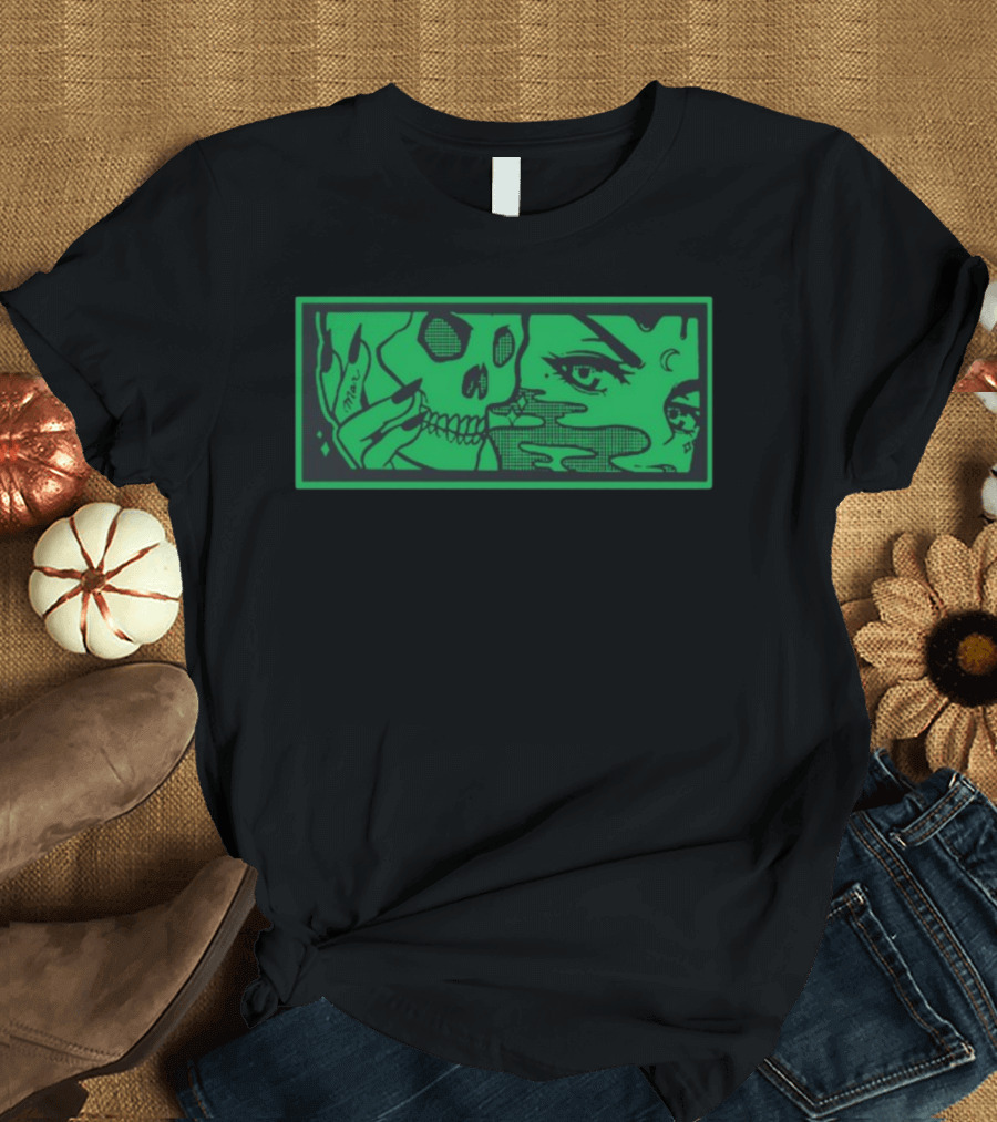 Max Smoking Skull Art Green T-Shirt