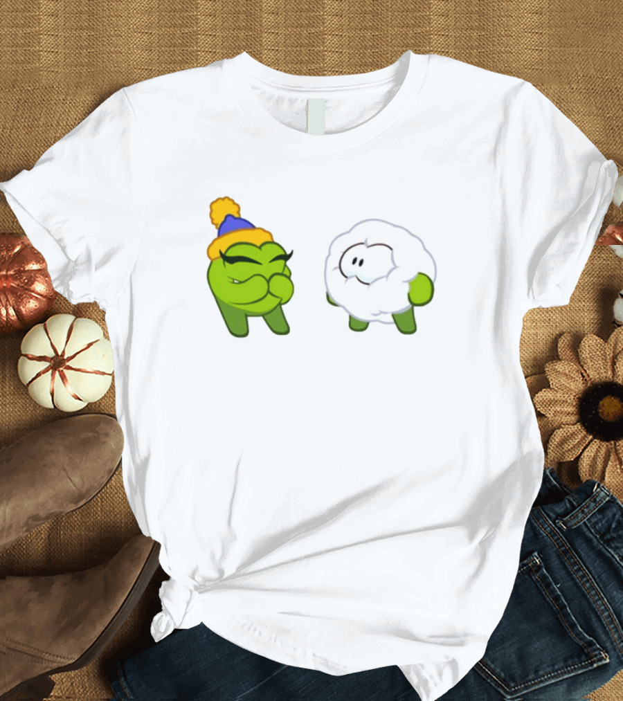 Cut The Rope Om Nom Winter with Snowball Character T-Shirt