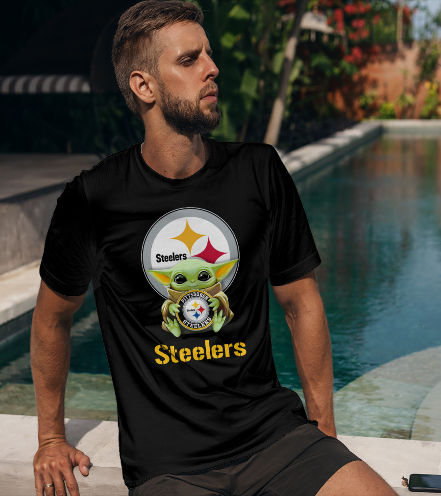 Baby Yoda Pittsburgh Steelers Hug Steelers T-Shirt