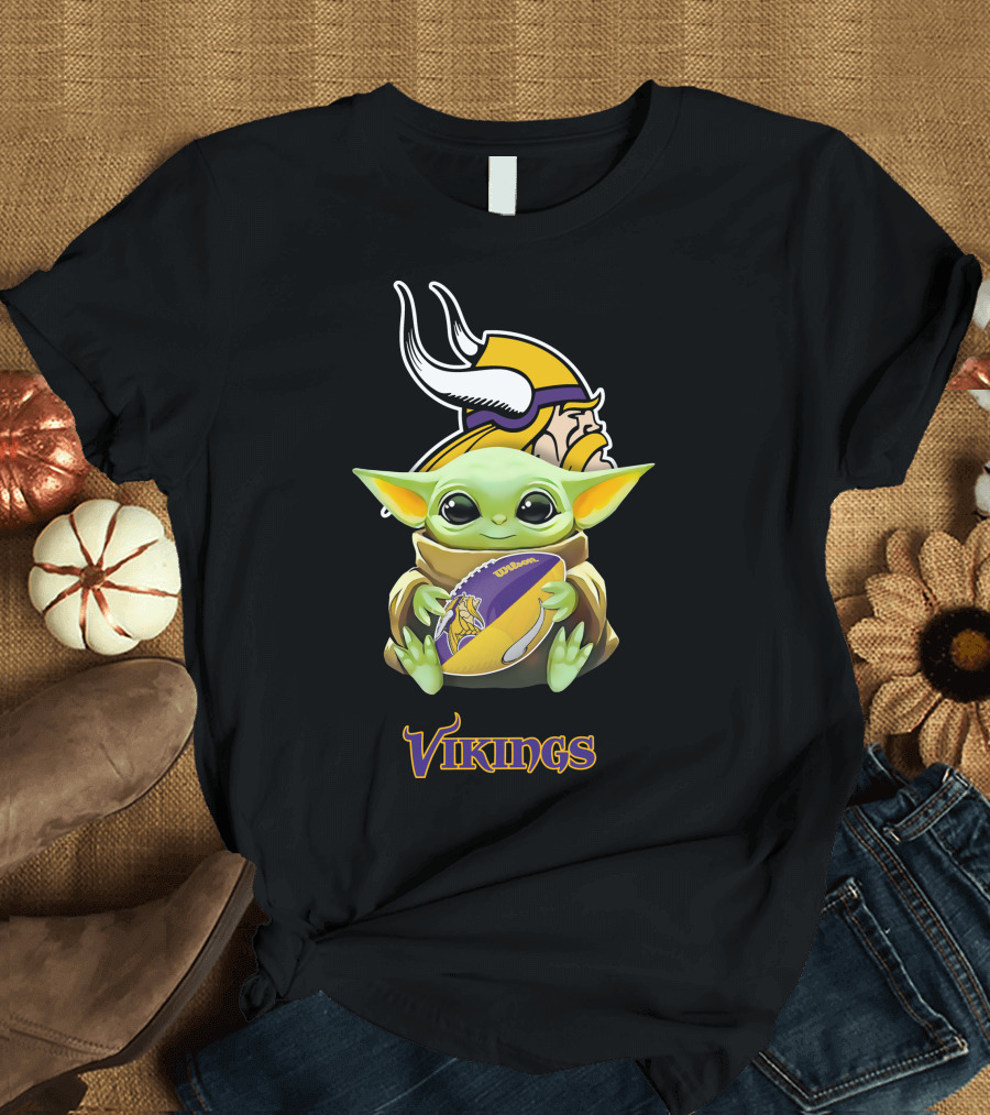 Grogu Hug Minnesota Vikings Football Fan Tailgate T-Shirt