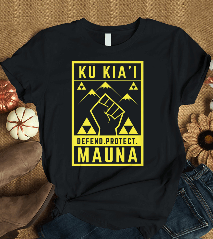Kū Kia'i Mauna Defend Protect Fist and Mountain Symbols T-Shirt