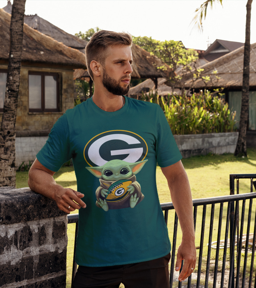 Baby Yoda Green Bay Packers Football Fan T-Shirt